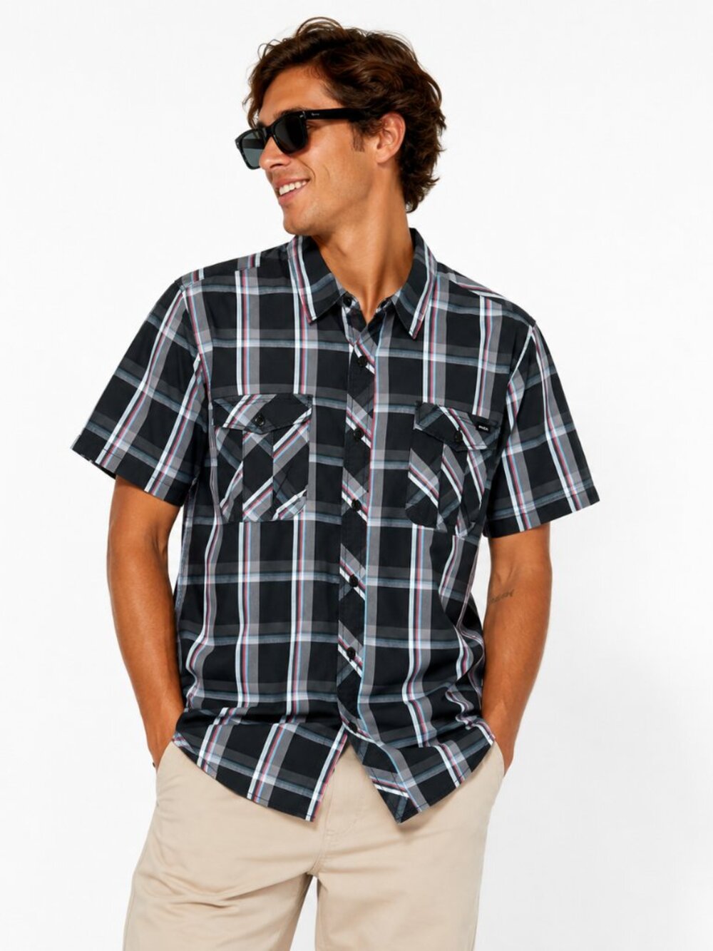 RVCA Men’s Short Sleeve Plaid Button-Down Shirt Size Medium